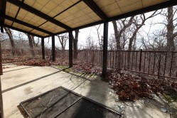 Photo © Bryan Parcival