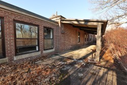 Photo © Bryan Parcival