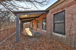 Photo © Bryan Parcival