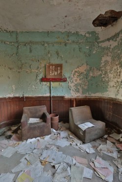 Photo © Bryan Parcival