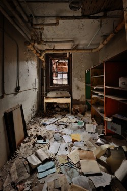 Photo © Bryan Parcival