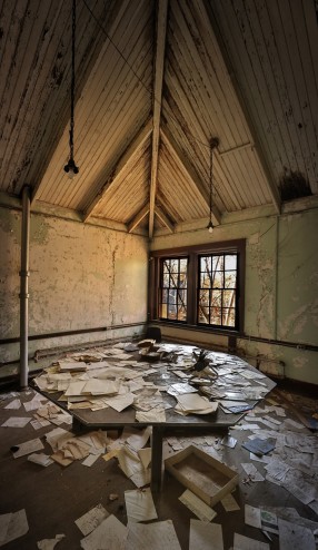 Photo © Bryan Parcival